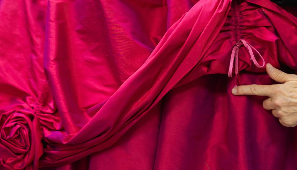 Confection d'un costume pour l'Opéra Cendrillon